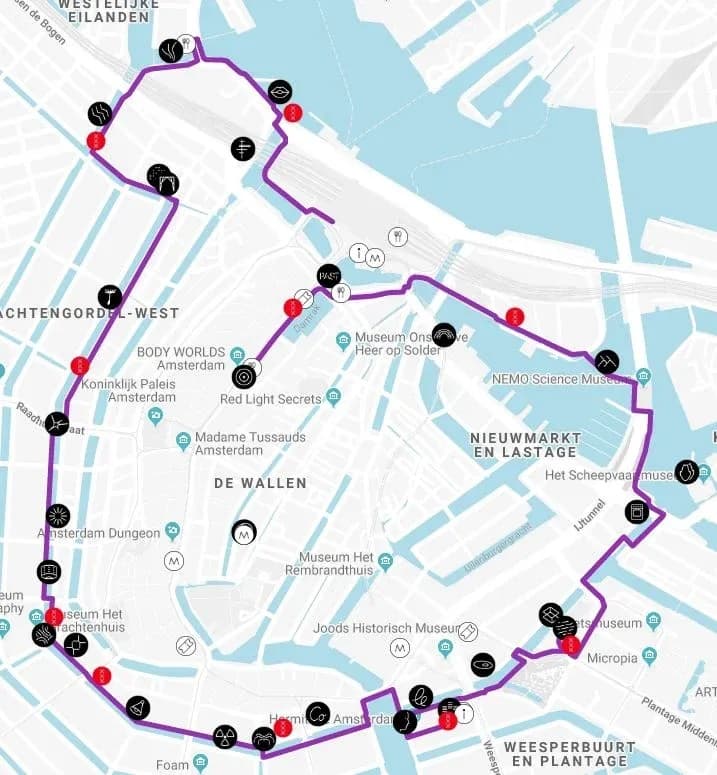 Overzichtskaart van de Amsterdam Light Festival route langs het Damrak, Centraal Station en de Wallen nabij Brouwerij De Prael